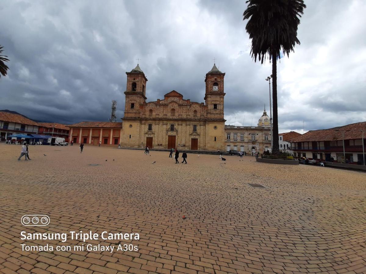 Apartamentos Turisticos El Zipa Zipaquirá Exterior foto